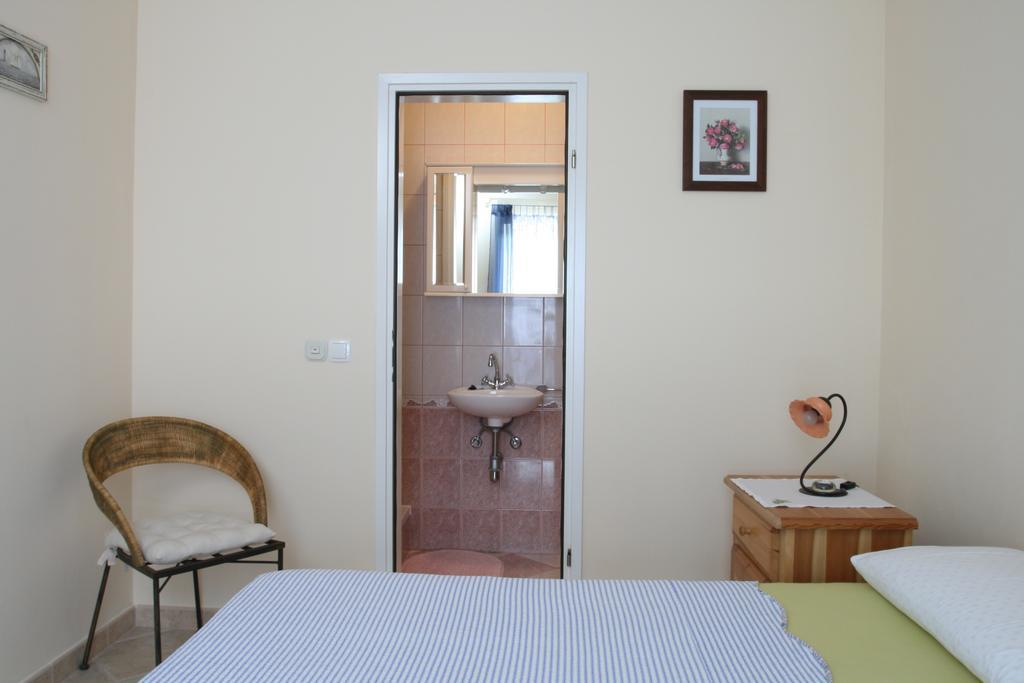 Apartment Parlov Rogoznica  Phòng bức ảnh